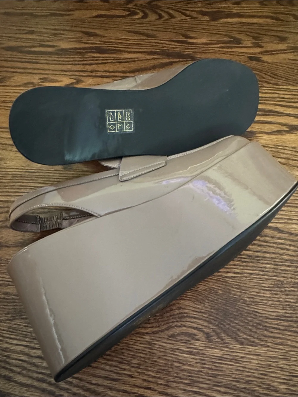 Jeffrey Campbell Walden Slingback Platform Loafer Pumps. New. Size 8.